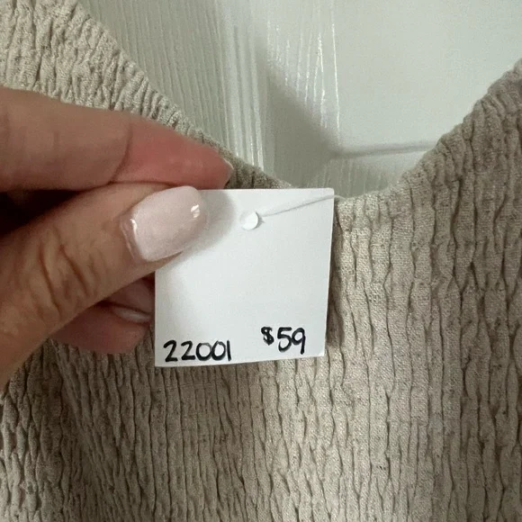 Chic Beige Jumpsuit with Bow Straps - Picture 3 of 7